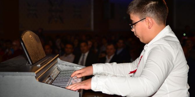 Pursaklar Gençlik Akademisi’nden Müzik Ziyafeti