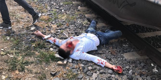 Selfie Çekeyim Derken Canından Oluyordu