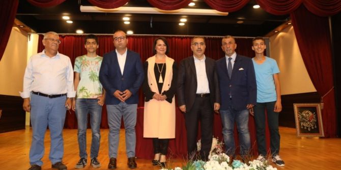 Çelikcan: "Çocuklarımızı Kitaplarla Buluşturup, Sevdirmeliyiz"