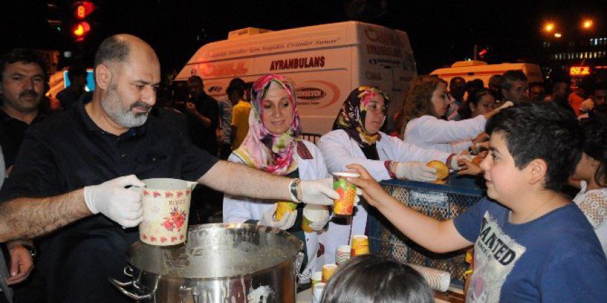 Demokrasi Nöbetine Milletvekili Desteği