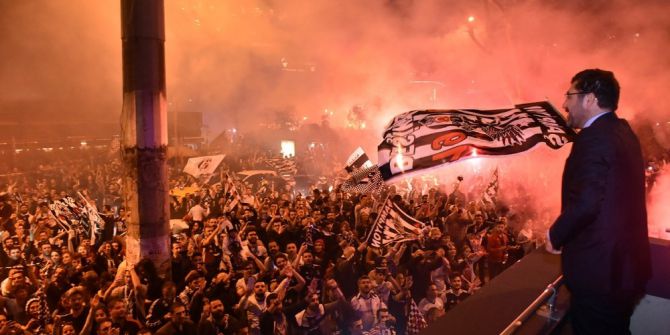 Beşiktaş Belediye Başkanı Hazinedar, Şampiyonluk Kutlamalarına Katıldı