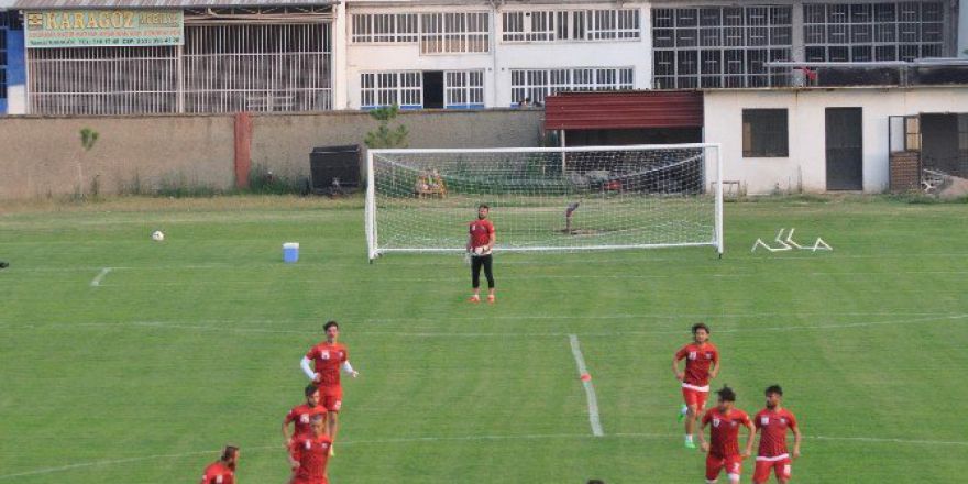 Nazilli Belediyespor Gol Çalışıyor