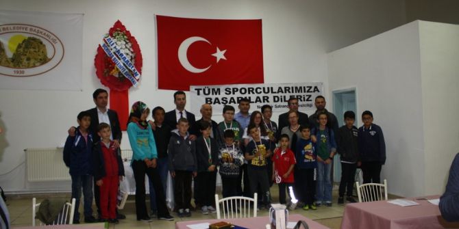 Uçhisar Belediyesi 19 Mayıs Satranç Turnuvası Tamamlandı
