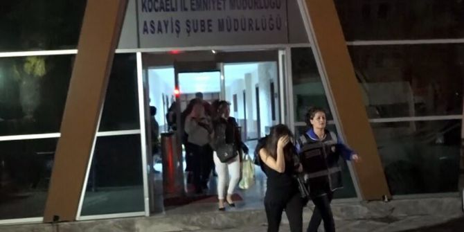 35 Kadın Fuhuş Yaptığı İddiası İle Sınırdışı Edildi