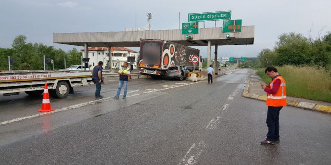 Ogs Yerine Hgs Gişesine Giren Otomobil Turnike Girişinde Sıkıştı