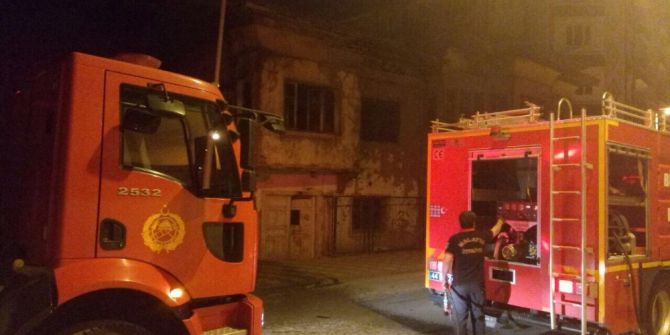 Metruk Evde Çıkan Yangın Korkuttu