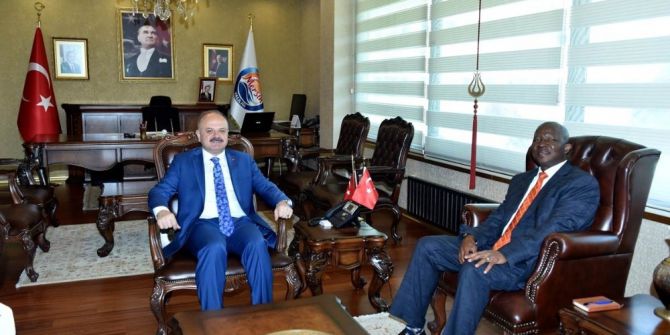 Güney Afrika Cumhuriyeti Ankara Büyükelçisi Malefane Mersin’de