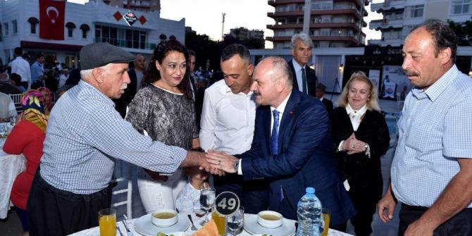 Vali Çakacak, Şehit Aileleri Ve Gazilerle İftar Yemeğinde Buluştu