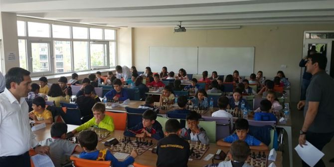 Minikler Satranç Turnuvası Yapıldı
