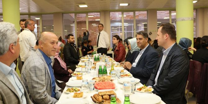 Kbü Personeli İftar Yemeğinde Bir Araya Geldi