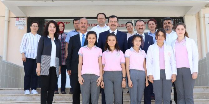 Erdem, Tübitak Yarışmasında Üçüncü Olan Okulları Ziyaret Etti