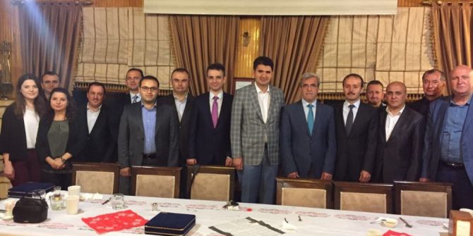 Akyazı’da Hakim, Savcı Ve Müdürler İçin Veda İftarı