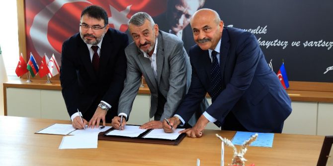 Gaziemir’de 100 Kadına Mesleki Eğitim