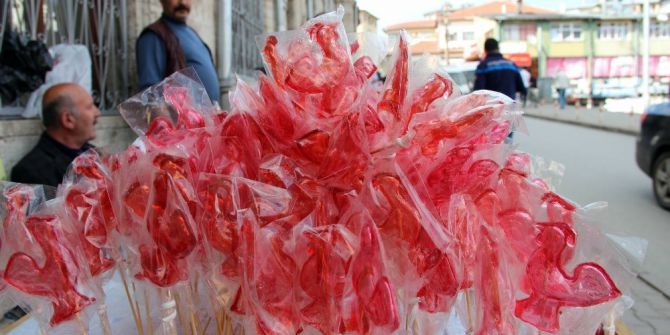 Dededen Toruna Horoz Şekeri Geleneği