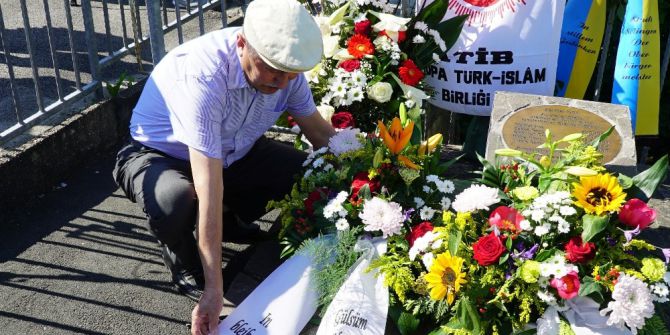 Solingen’de 5 Türkün Hayatını Kaybettiği Faciayı Anma Etkinliği Düzenlendi