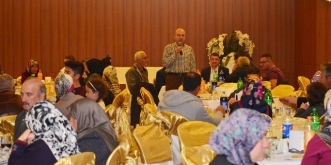 Gediz Belediyesinin Personele İftar Geleneği Devam Ediyor