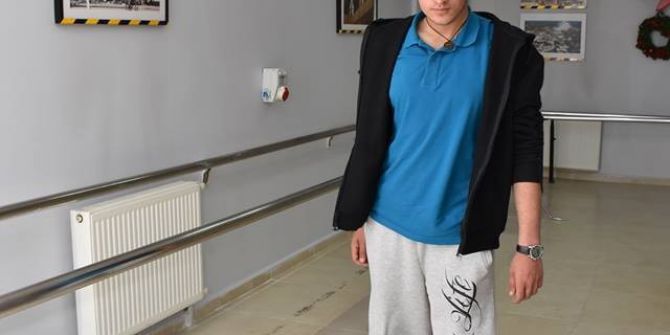 16 Yıl Sonra Değneksiz Yürüdü