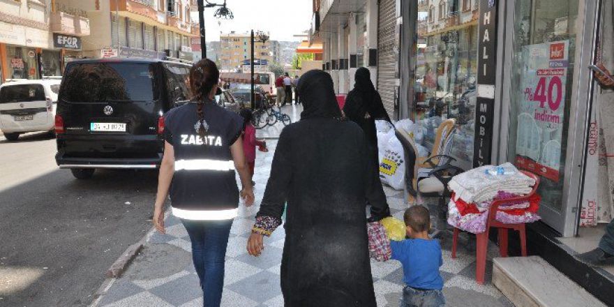 Siirt’te Cami Önlerindeki Dilenciler Toplatıldı