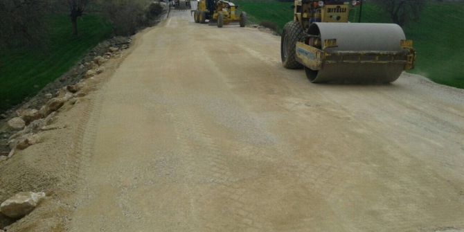 Kula-selendi Yolunda Bakım Çalışması