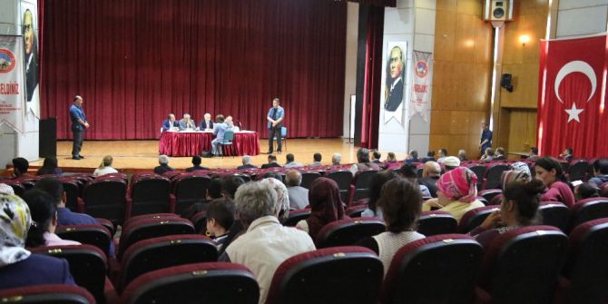 Vali Kamçı Vatandaşların Sorunlarını Dinledi