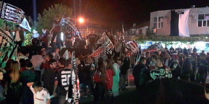 Başkan Uyan Beşiktaş’ın Şampiyonluğunu Kutladı