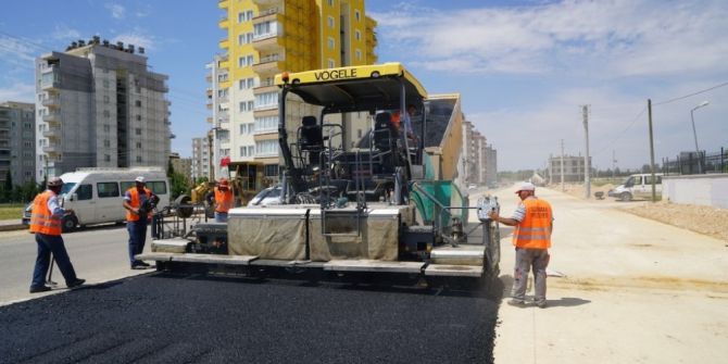 3. Çevre Yolunun Batı Kısmında Asfalt Ve Kaldırım Çalışması Yapılıyor
