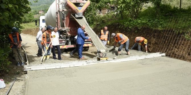 Tekkeköy Belediyesinden Beton Yol Atağı