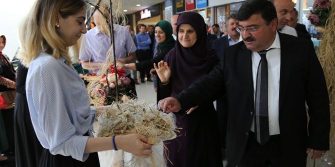 Artvin’de Kız Öğrenci Yurdundan Yıl Sonu Sergisi