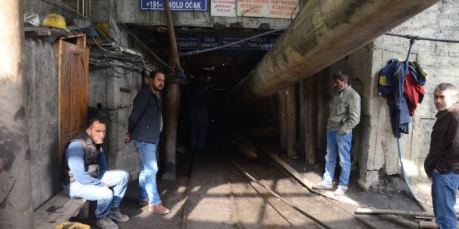 Göçükte Kalan İşçiler Kurtarma Çalışmaları 12. Saatte