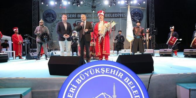 - Sufi Mehter Ramazan Sokağı’nda Konser Verdi