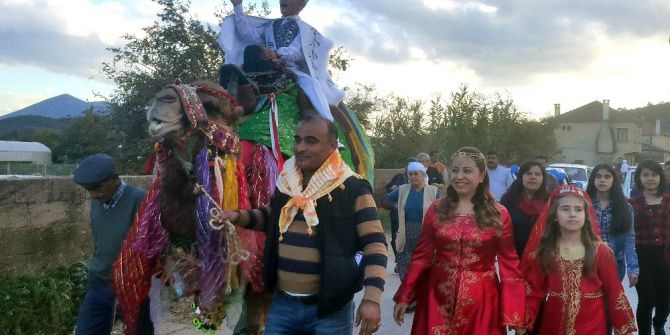 Yörükler Devecilik Kültürünü Yaşatıyor