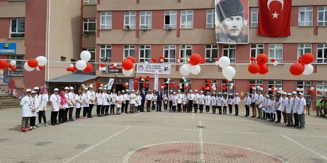 Başkan Yalçın Tübitak 4006 Bilim Fuarına Katıldı