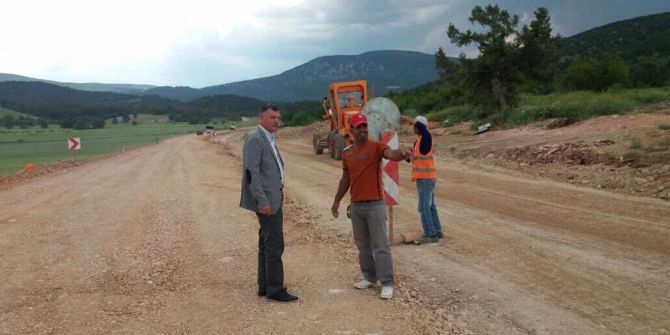 Başkan Duymuş, Beldede Yapılan Çalışmaları Yerinde İnceledi