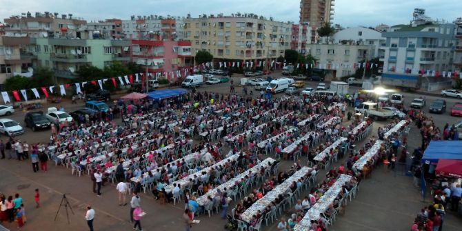 Muratpaşa’dan Etiler Mahallesine İftar Sofrası