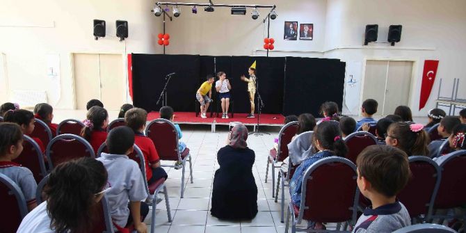 Alkışlar Bu Kez Çocuklara