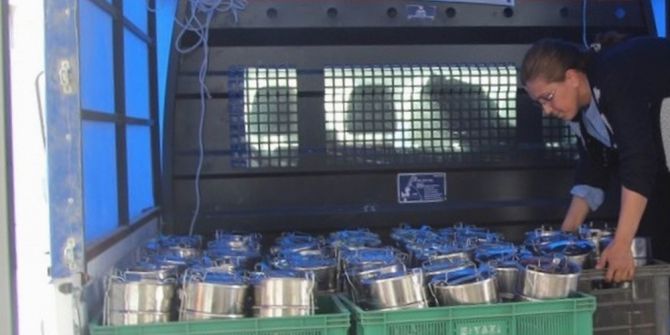 Cihanbeyli’de Evlere Sıcak Yemek Dağıtımı