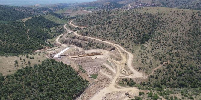 Kula Konurca Barajında Çalışmalar Devam Ediyor