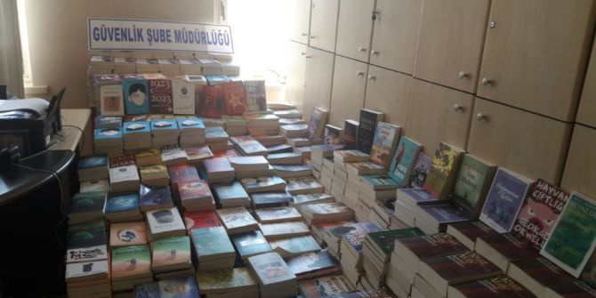 Korsan Kitapçılara Şok Baskın