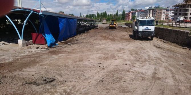 Develi’de Salı Pazarı Yenileniyor