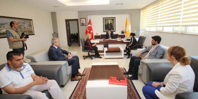 Şampiyon İrem’den Rektör Kızılay’a Ziyaret