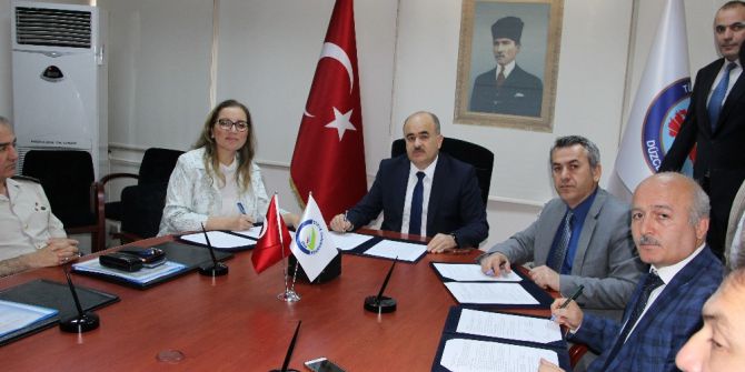 Uluslararası Çocuk Hakları Çalıştayı İçin İmzalar Atıldı