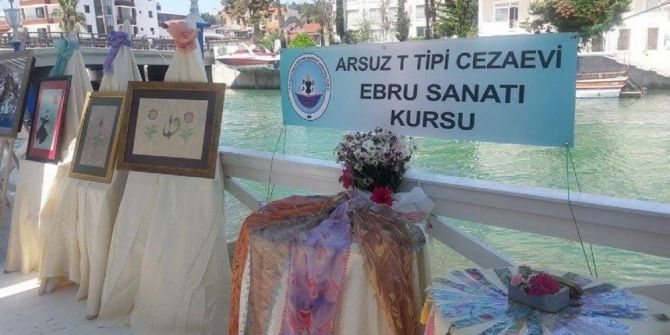 Hükümlü Ve Tutukluların Ebru Sanatı Eserleri Sergilendi