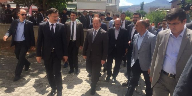 Sağlık Bakanı Recep Akdağ, Tuzluca’da Esnaf Ziyaretinde Bulundu