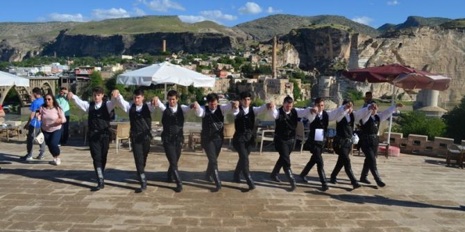 Mardin-trabzon Kardeşlik Projesi Ekibi Hasankeyf’e Geldi