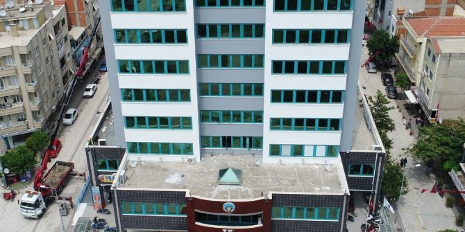 Belediye Binasına Estetik Dokunuş