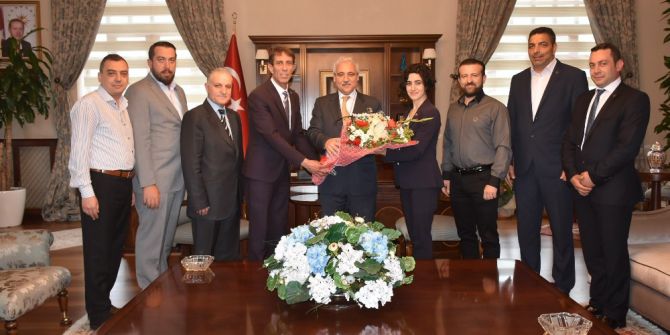 Vali Güvençer Mhp Şehzadeler İlçe Yönetimini Ağırladı