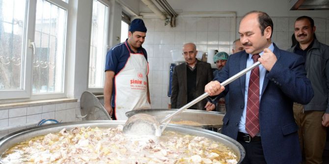 Alaca Belediyesi’nden Günlük 4500 Kişiye Sıcak Yemek