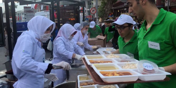 Binlerce Vatandaş, Beykoz Meydanındaki Gönül Sofrasında Oruçlarını Açtı