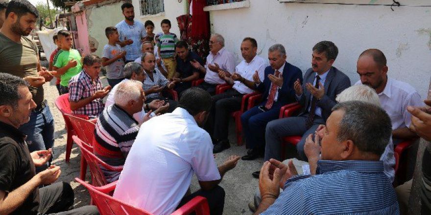 Gazi Er Okay’ın Ailesine ’Geçmiş Olsun Ziyareti