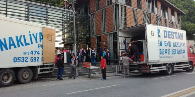 Boğazdaki Yıkım Çalışmaları Devam Ediyor